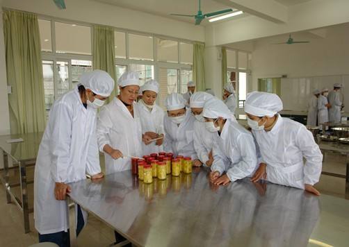 山東藍海職業學校食品加工技術專業教師水平如何？